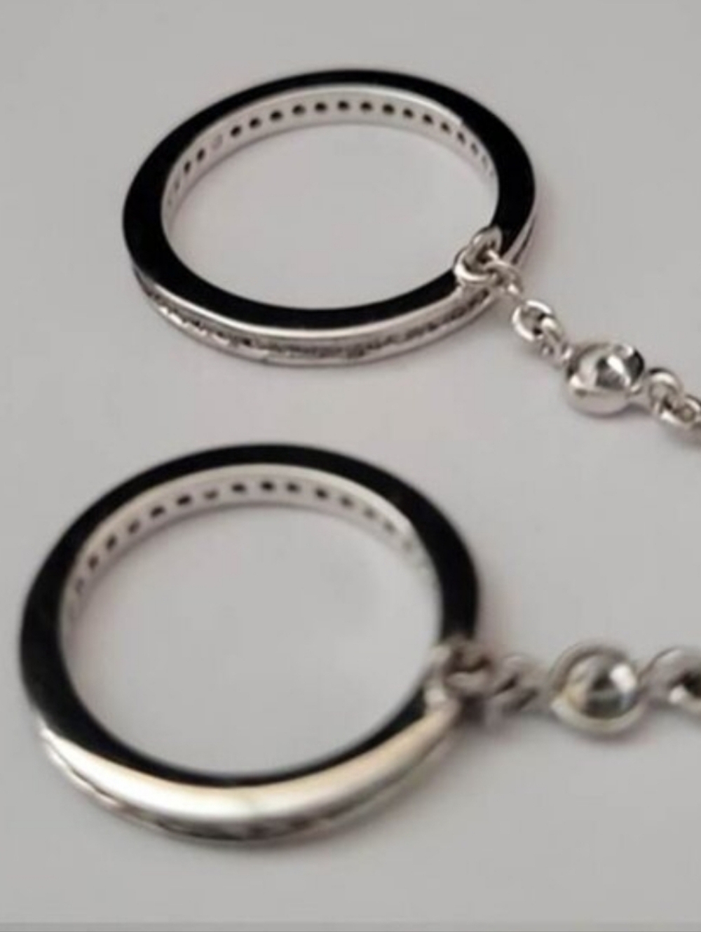 Henri Bendel Silver Luxe Uptown Twin Linked Chain Ring with Pavé Accents - Picture 8 of 12